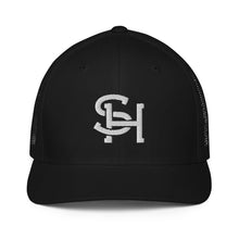 Load image into Gallery viewer, Closed-back trucker cap
