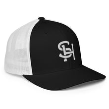 Load image into Gallery viewer, Closed-back trucker cap

